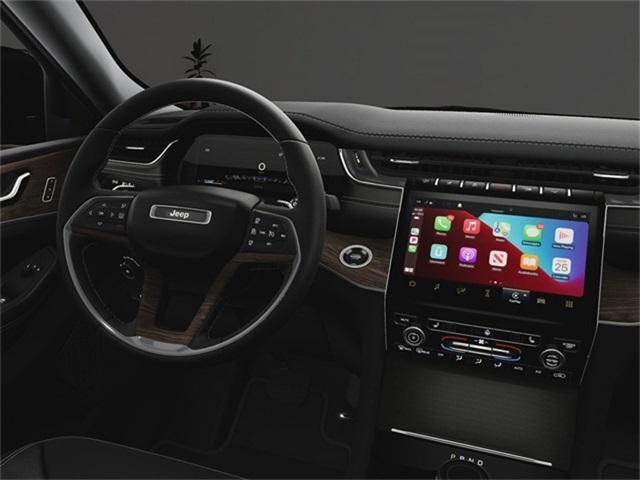 new 2025 Jeep Grand Cherokee car, priced at $42,621