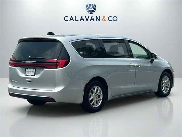 used 2023 Chrysler Pacifica car, priced at $24,991