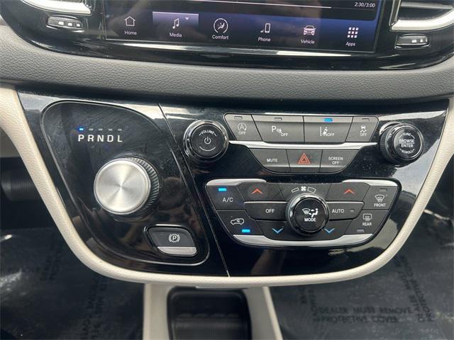 used 2023 Chrysler Pacifica car, priced at $24,991