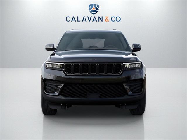 new 2025 Jeep Grand Cherokee car, priced at $40,244