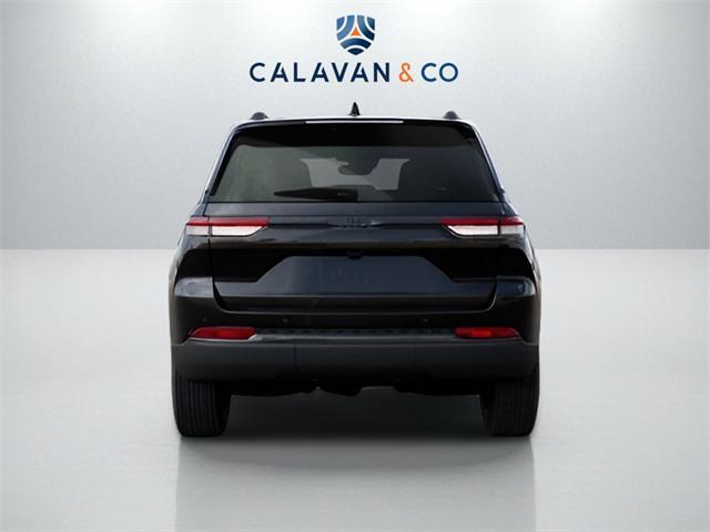 new 2025 Jeep Grand Cherokee car, priced at $40,244