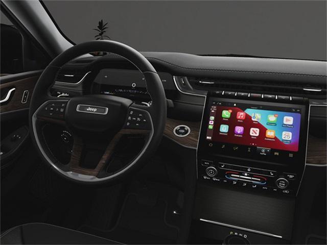 new 2025 Jeep Grand Cherokee car, priced at $43,735