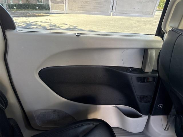 used 2022 Chrysler Pacifica car, priced at $19,991