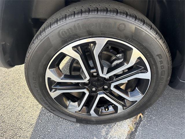 used 2022 Jeep Compass car, priced at $20,991