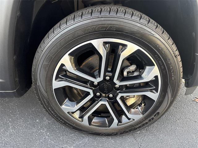 used 2022 Jeep Compass car, priced at $20,991