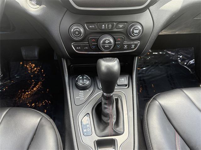 used 2020 Jeep Cherokee car, priced at $23,591