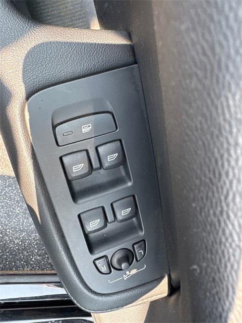 used 2024 Volvo S60 car, priced at $28,991