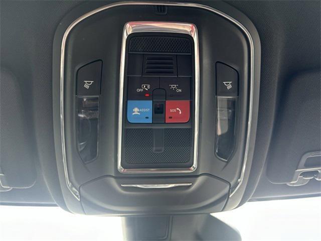 new 2024 Jeep Grand Cherokee L car