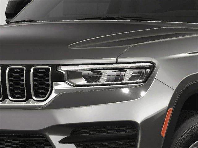 new 2025 Jeep Grand Cherokee car, priced at $33,692