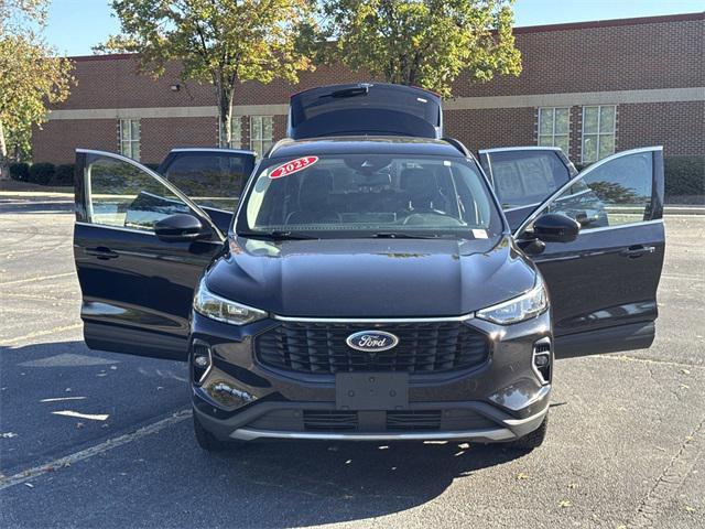 used 2023 Ford Escape car, priced at $24,991