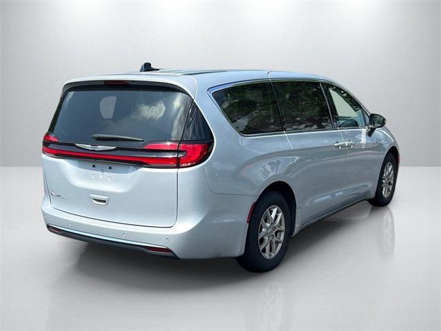 used 2023 Chrysler Pacifica car, priced at $24,991
