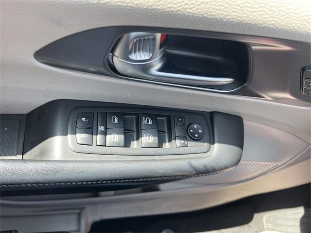 used 2023 Chrysler Pacifica car, priced at $24,991