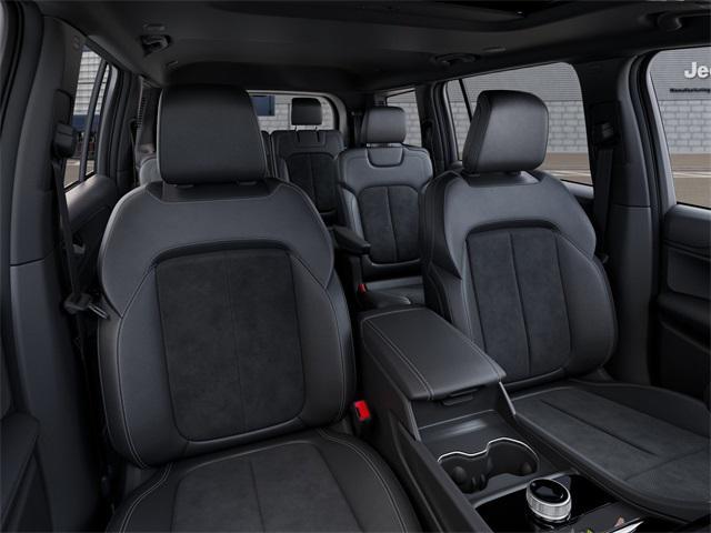 new 2025 Jeep Grand Cherokee L car, priced at $39,204