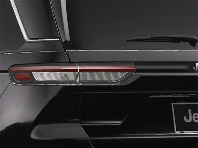 new 2025 Jeep Grand Cherokee car, priced at $37,250