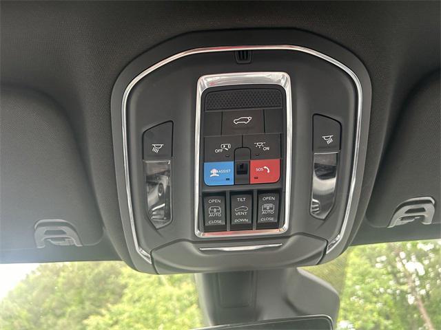 used 2024 Jeep Wagoneer car, priced at $50,991
