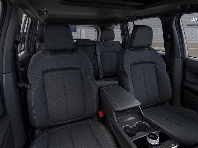new 2025 Jeep Grand Cherokee car, priced at $37,906