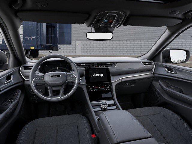new 2025 Jeep Grand Cherokee car, priced at $37,906