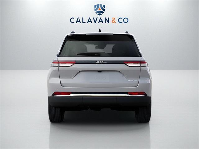 new 2025 Jeep Grand Cherokee car, priced at $37,906