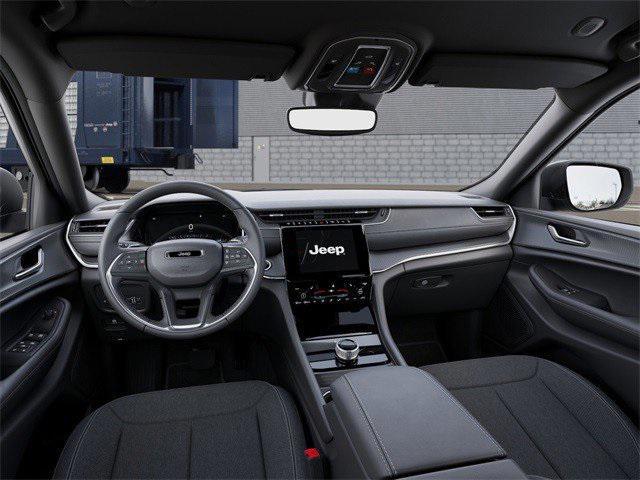 new 2025 Jeep Grand Cherokee car, priced at $37,266