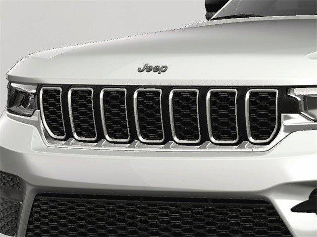 new 2025 Jeep Grand Cherokee car, priced at $37,230