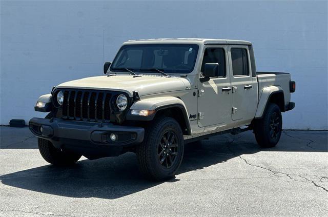 used 2022 Jeep Gladiator car, priced at $31,991