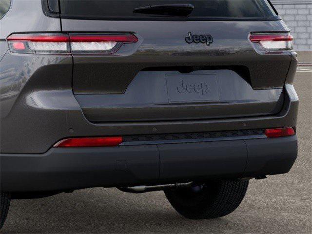 new 2025 Jeep Grand Cherokee L car, priced at $39,204
