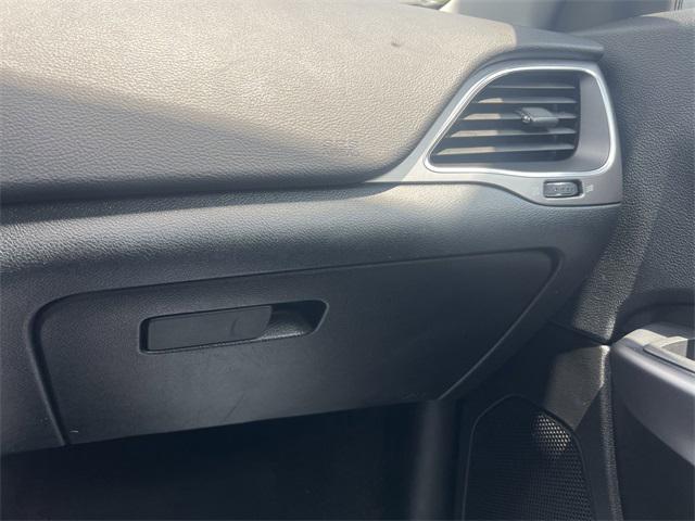 used 2022 Jeep Cherokee car, priced at $22,491