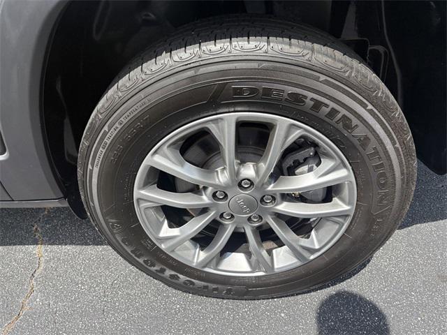 used 2022 Jeep Cherokee car, priced at $21,491