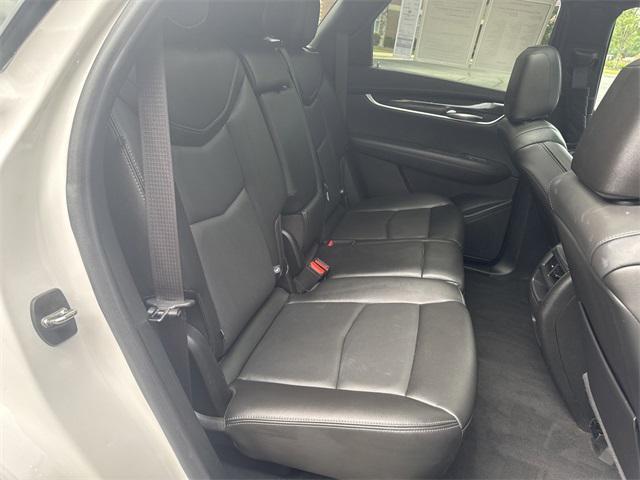 used 2022 Cadillac XT5 car, priced at $28,591