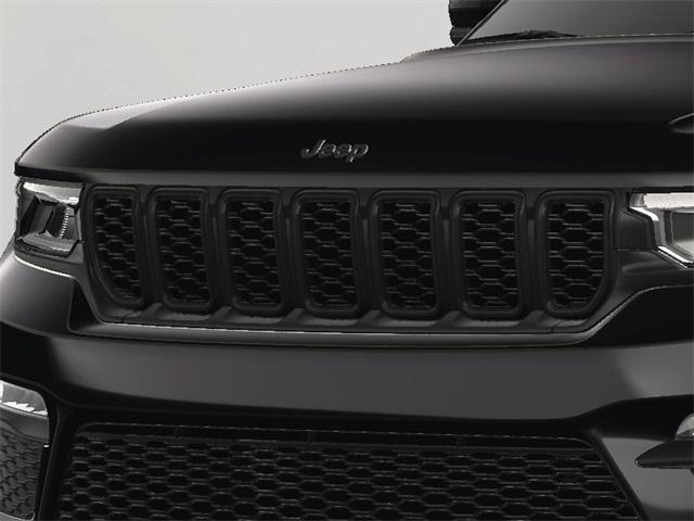new 2025 Jeep Grand Cherokee car, priced at $42,621