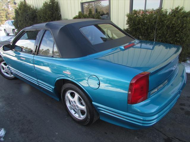 used 1993 Oldsmobile Cutlass Supreme car, priced at $7,999
