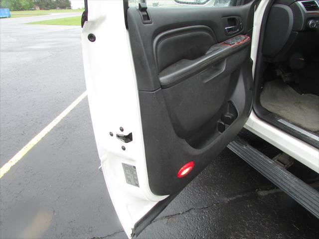 used 2011 Cadillac Escalade EXT car, priced at $14,999