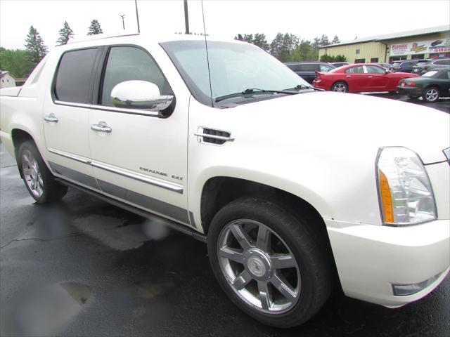 used 2011 Cadillac Escalade EXT car, priced at $14,999