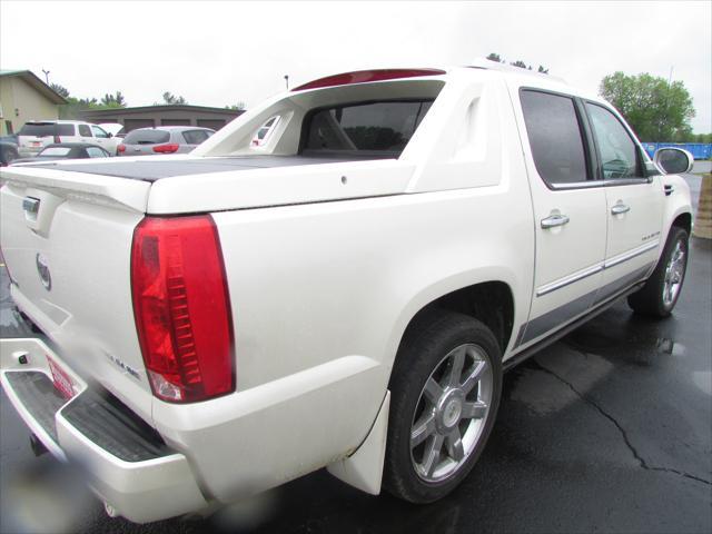 used 2011 Cadillac Escalade EXT car, priced at $14,999