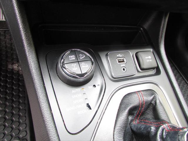 used 2020 Jeep Cherokee car, priced at $18,999