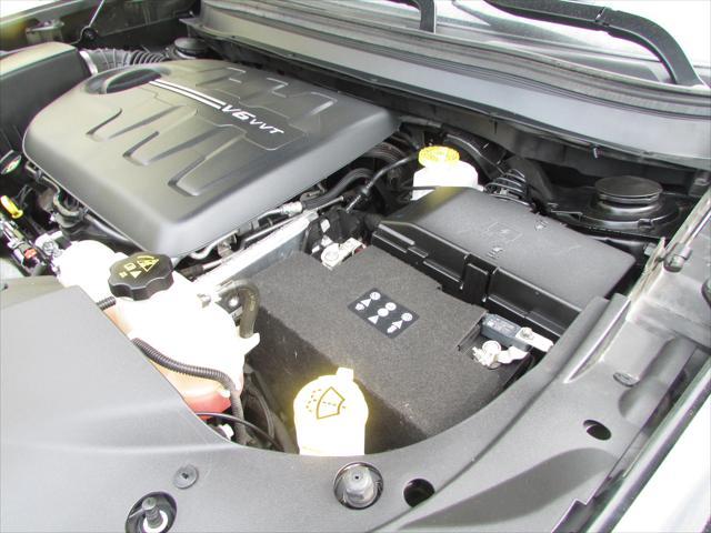 used 2020 Jeep Cherokee car, priced at $18,999
