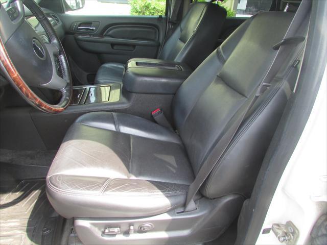 used 2014 GMC Yukon car, priced at $11,999