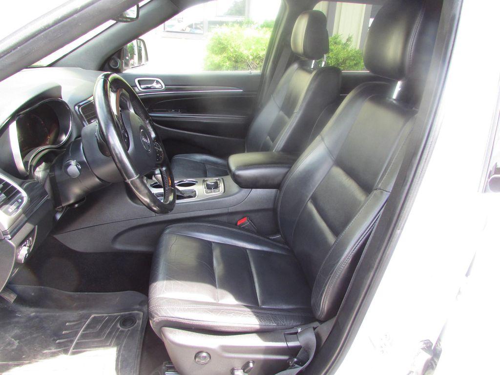 used 2020 Jeep Grand Cherokee car, priced at $21,999