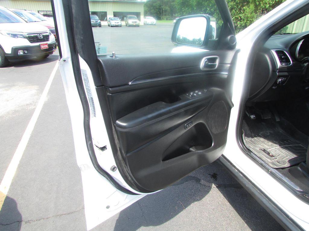 used 2020 Jeep Grand Cherokee car, priced at $21,999