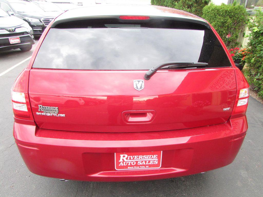 used 2005 Dodge Magnum car, priced at $9,995