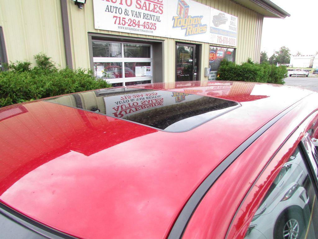 used 2005 Dodge Magnum car, priced at $9,995