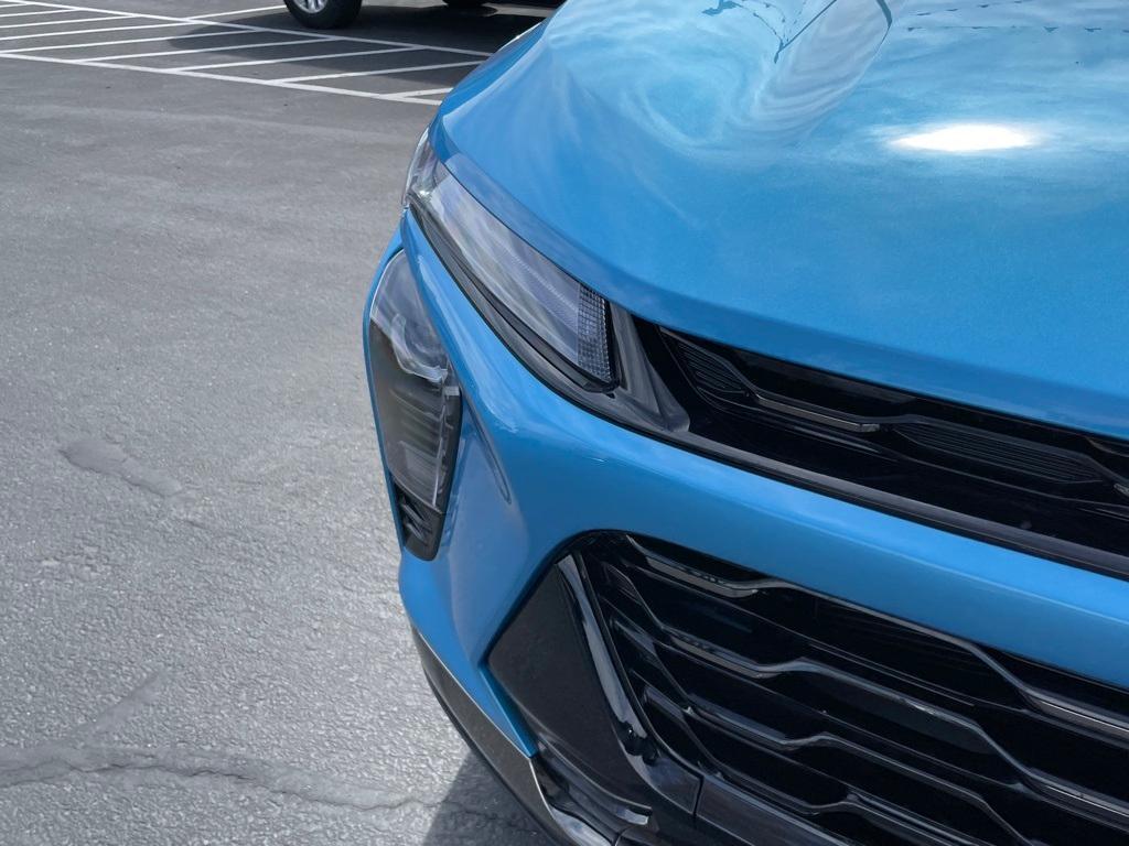 new 2025 Chevrolet Trax car, priced at $27,235