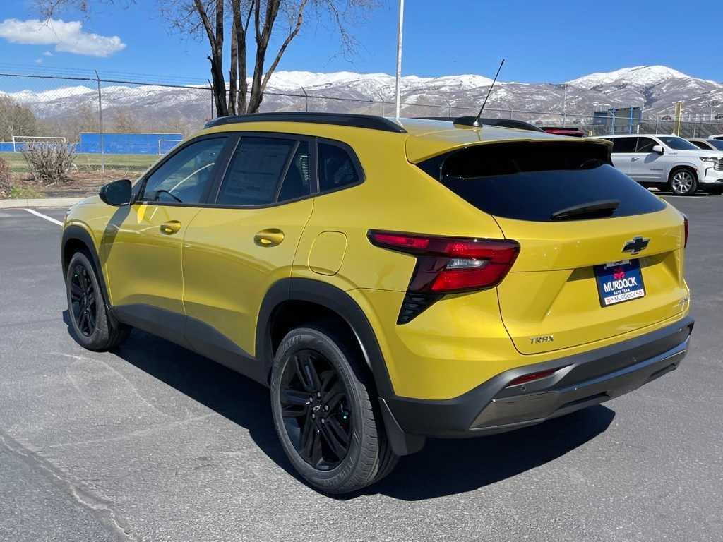 new 2025 Chevrolet Trax car, priced at $26,735