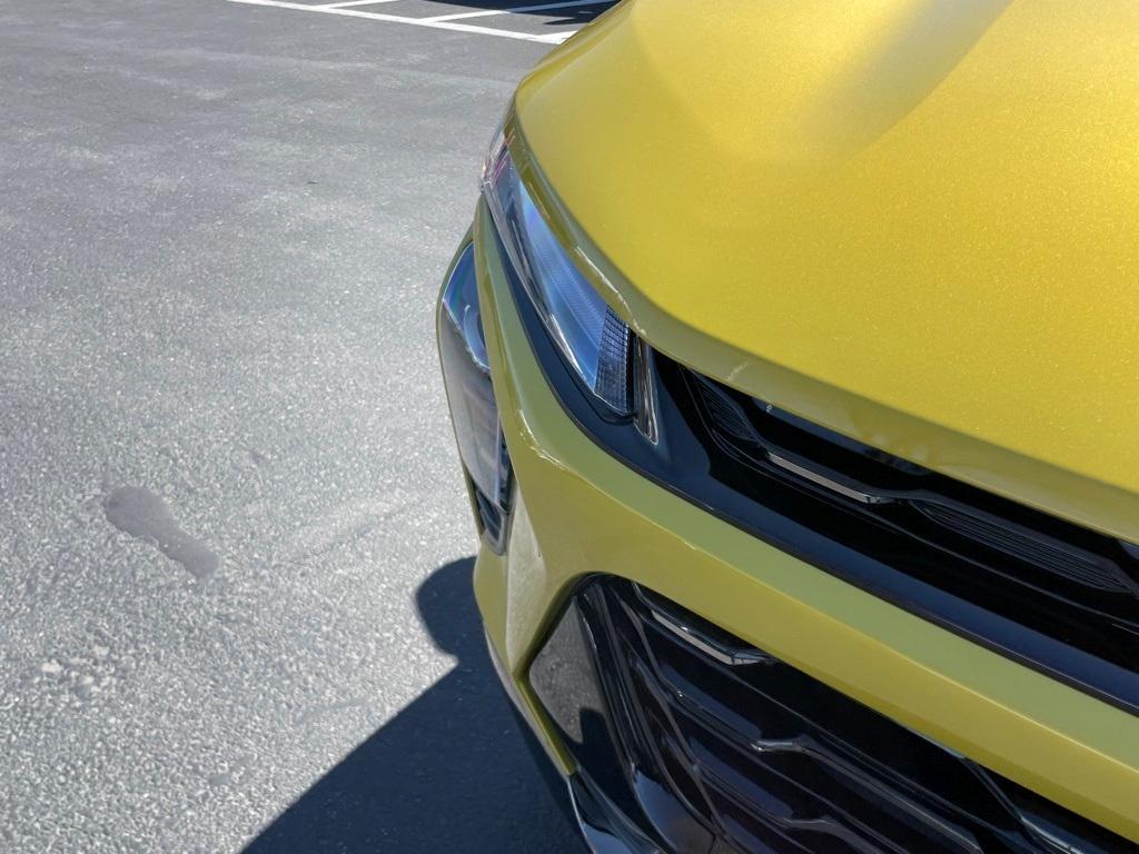 new 2025 Chevrolet Trax car, priced at $27,235