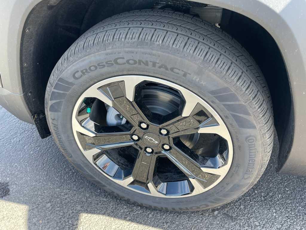 new 2025 Chevrolet Equinox car, priced at $33,575