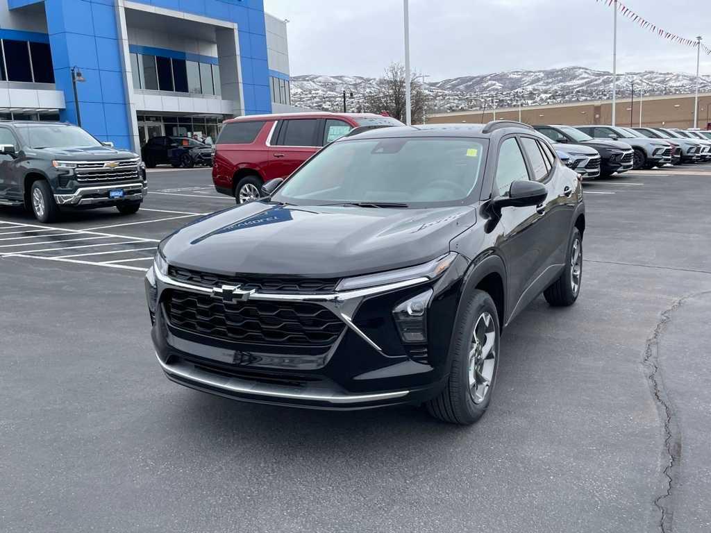 new 2025 Chevrolet Trax car, priced at $25,135