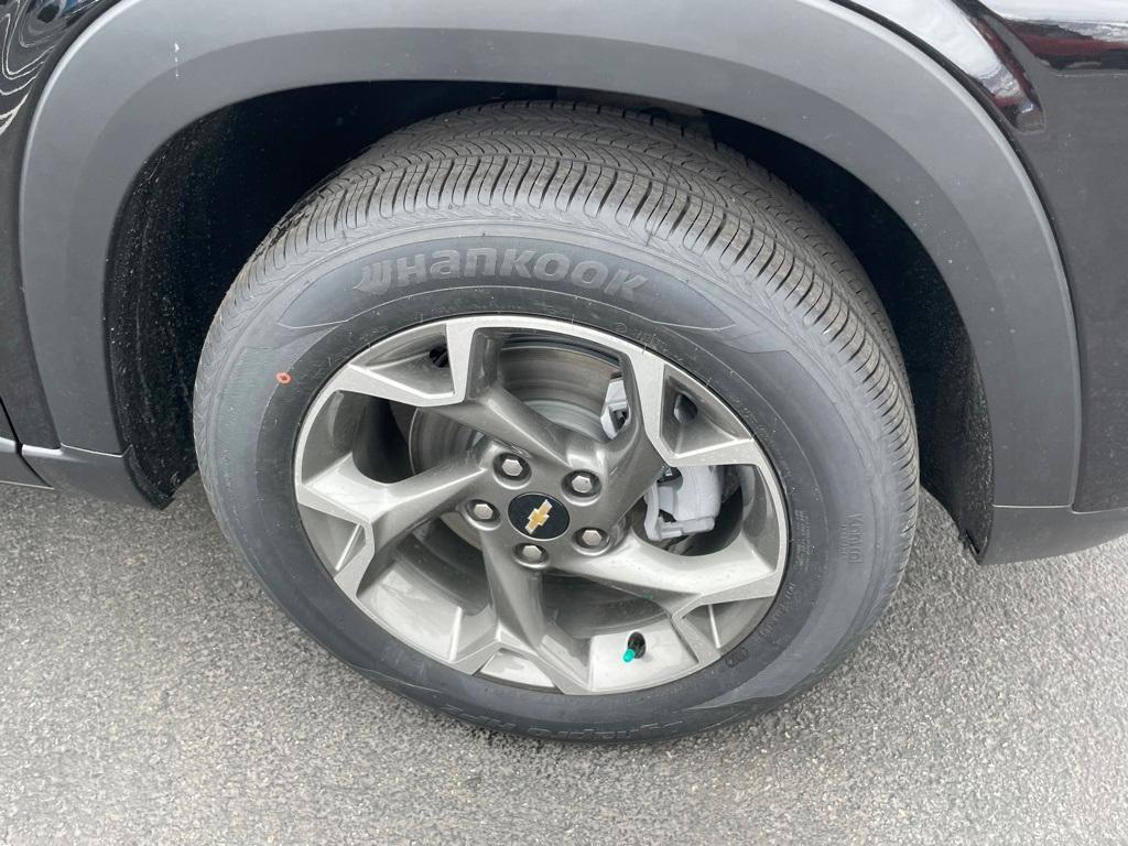 new 2025 Chevrolet Trax car, priced at $25,635