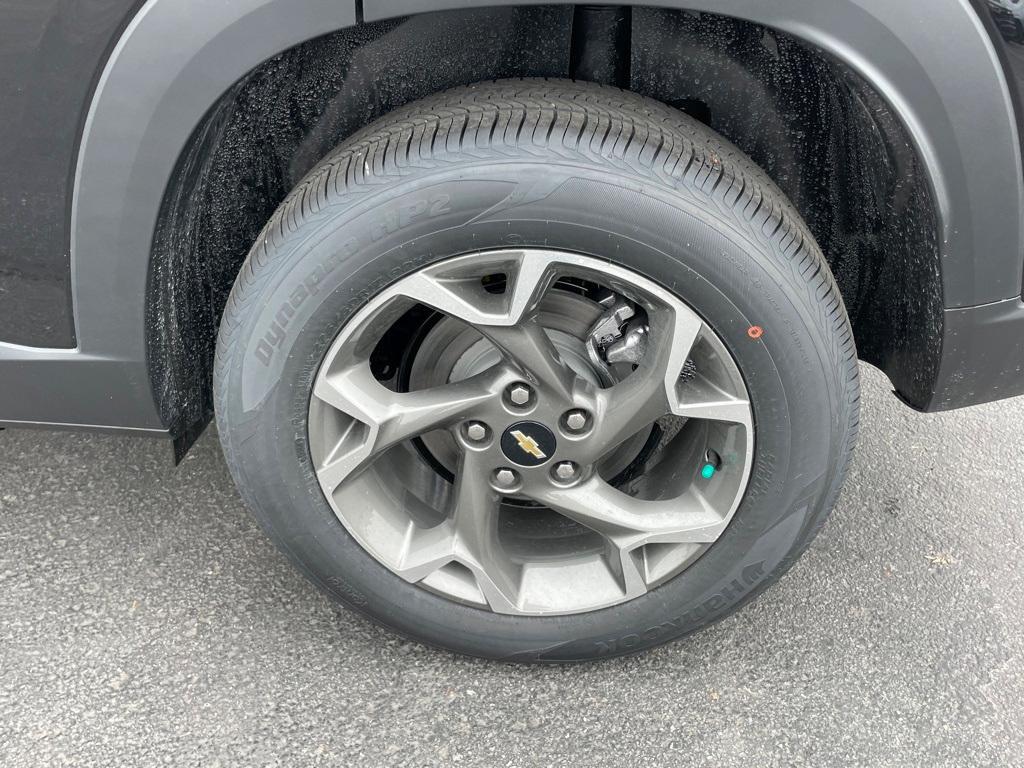 new 2025 Chevrolet Trax car, priced at $25,635
