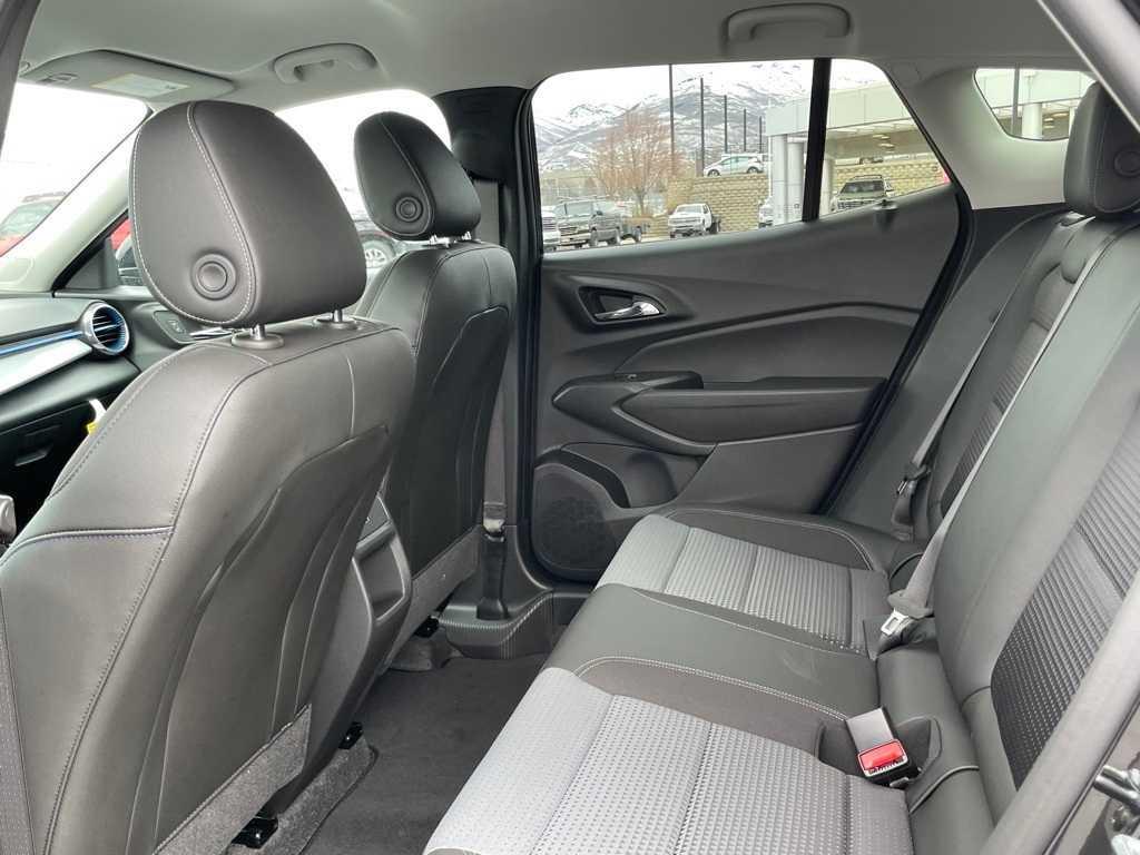 new 2025 Chevrolet Trax car, priced at $25,135