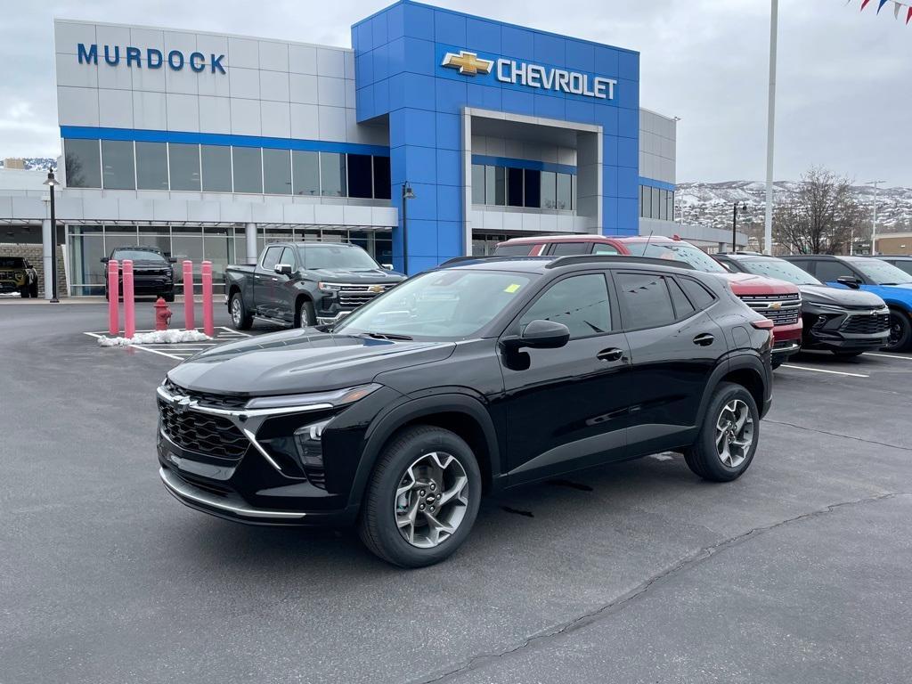 new 2025 Chevrolet Trax car, priced at $25,635